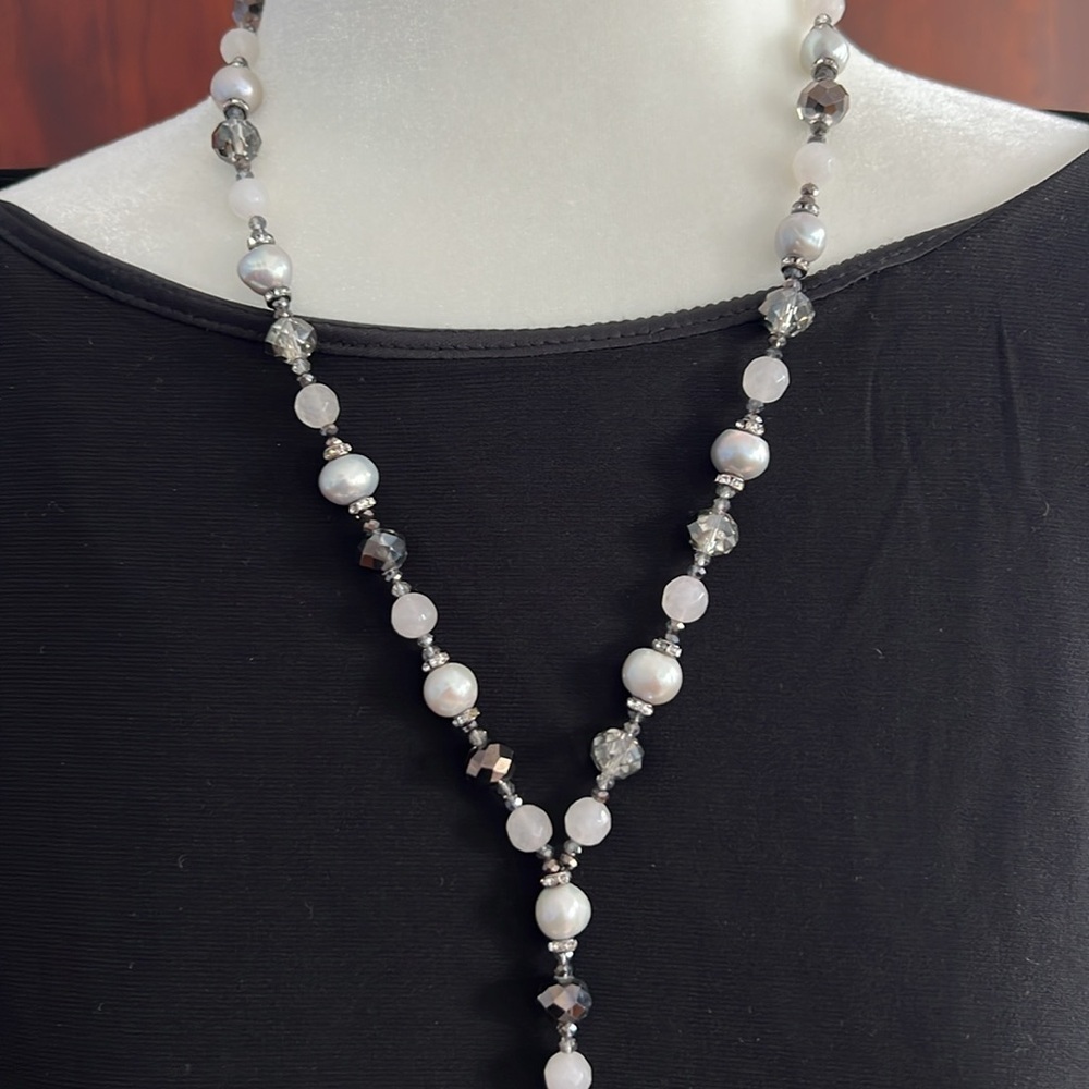 WHBM Beaded necklace- NWOT - Picture 7 of 9